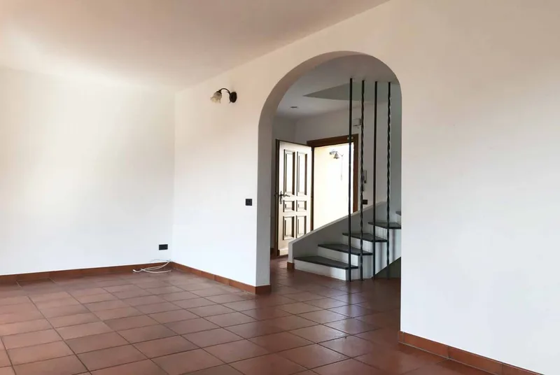 CASA UNIFAMILIARE 6.5 LOCALI CON GIARDINO A PEDRINATE, foto 5
