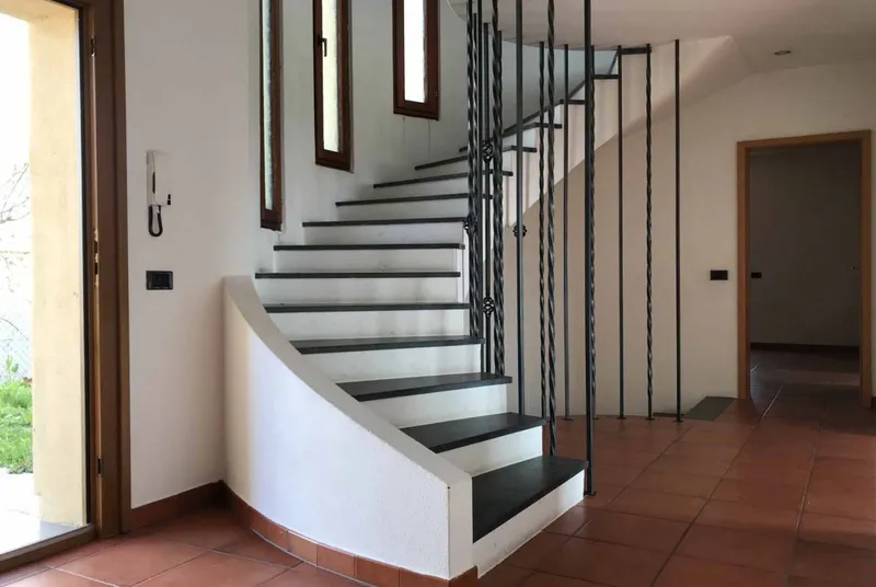 CASA UNIFAMILIARE 6.5 LOCALI CON GIARDINO A PEDRINATE, foto 9