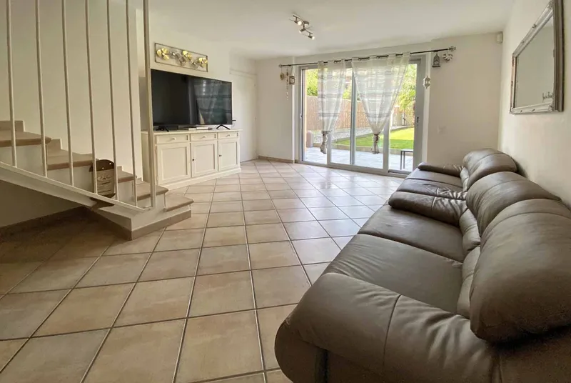 DUPLEX 3.5 LOCALI CON GIARDINO PRIVATO A LUGANO BREGANZONA, foto 4