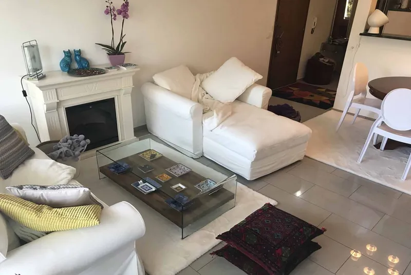 APPARTAMENTO 3.5 LOCALI FRONTE LAGO A MELIDE, foto 2