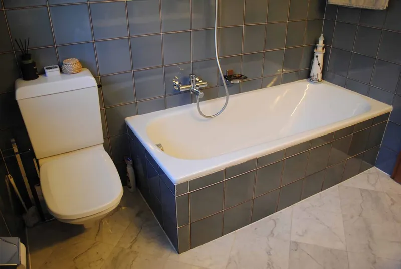 ATTICO DUPLEX MANSARDATO 5.5 LOCALI CON PISCINA A COMANO, Foto 13