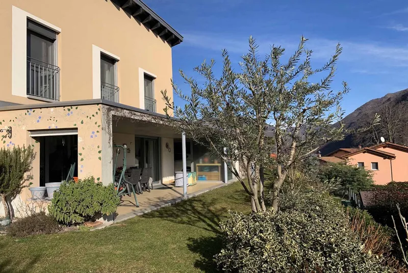 CASA MODERNA UNIFAMILIARE 5.5 LOCALI CON GIARDINO A SIGIRINO, foto 2