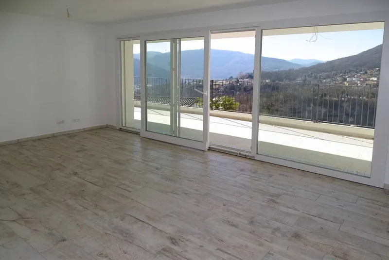 NUOVO E MODERNO 3.5 LOCALI CON AMPIA TERRAZZA VISTA LAGO A N, foto 3