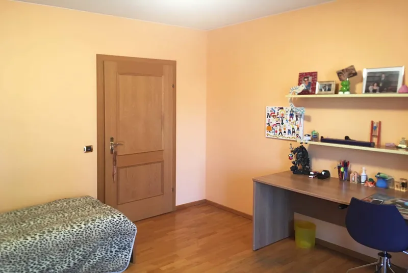 LUMINOSO E GRANDE 4.5 LOCALI CON VISTA APERTA A PREGASSONA, foto 12