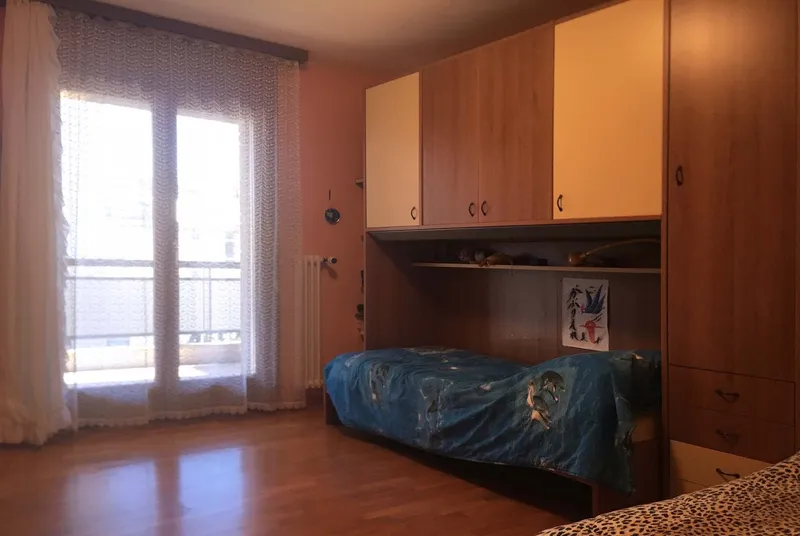 LUMINOSO E GRANDE 4.5 LOCALI CON VISTA APERTA A PREGASSONA, foto 13