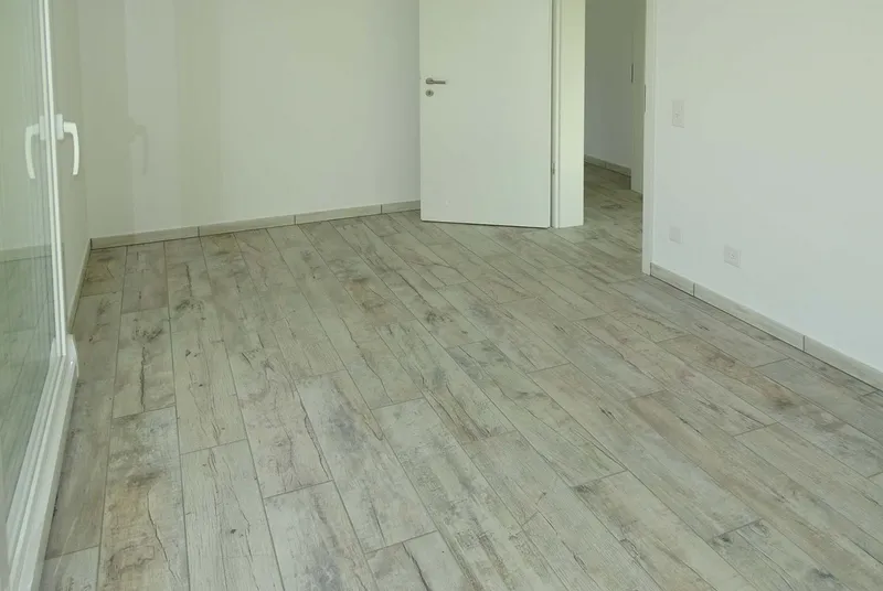 APPARTAMENTO 3.5 LOC. NUOVO E MODERNO CON VISTA LAGO A NEGGI, foto 8