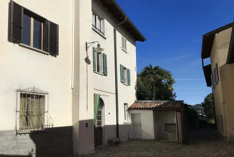 OCCASIONE - CASA CON PROGETTO PER 3 APPARTAMENTI A RANCATE, photo 2