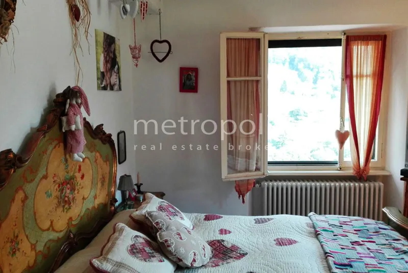 SPLENDIDA ED AMPIA CASA CON TERRAZZA E GIARDINO AD AROGNO, foto 7