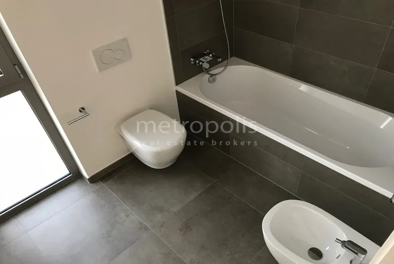 NUOVO E MODERNO ATTICO DI 4.5 LOCALI CON TERRAZZA A CASTEL S, Foto 10