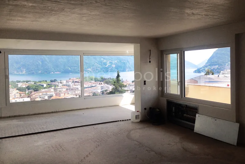 OCCASIONE UNICA - ATTICO 4.5 CON VISTA LAGO APERTA A LUGANO, photo 2