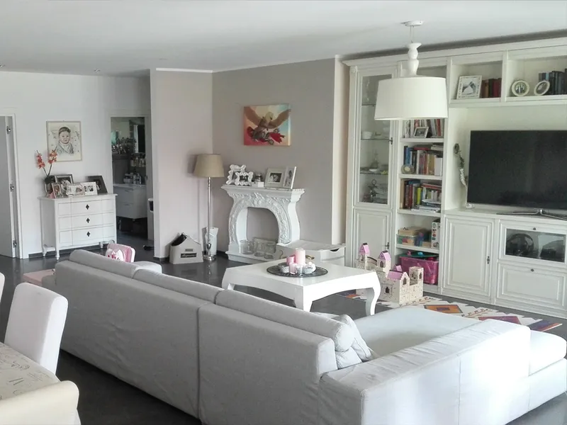 AMPIO 4.5 LOCALI CON TERRAZZA E GIARDINO PRIVATO A SAVOSA, foto 2