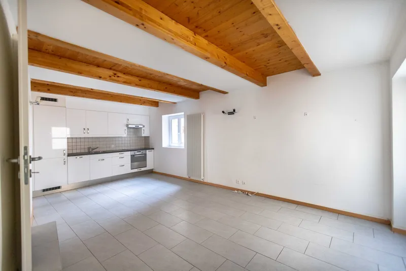 AMPIA CASA DI NUCLEO CON 4 APPARTAMENTI RINNOVATI A SONVICO, Foto 2