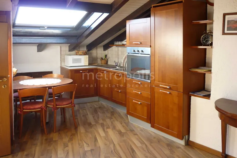 1.5 LOCALI MANSARDATO A NOVAZZANO, foto 1