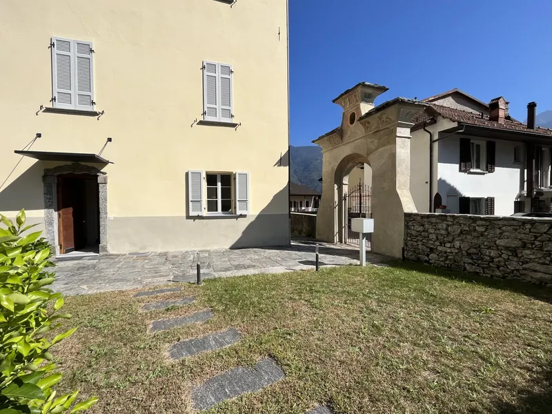 AFFITTASI CASA 3.5 LOCALI CON GIARDINO A MONTE CARASSO, foto 2